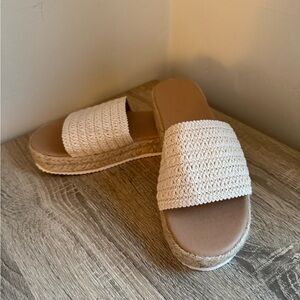 Women's Cream Woven Platform Sandals🌴